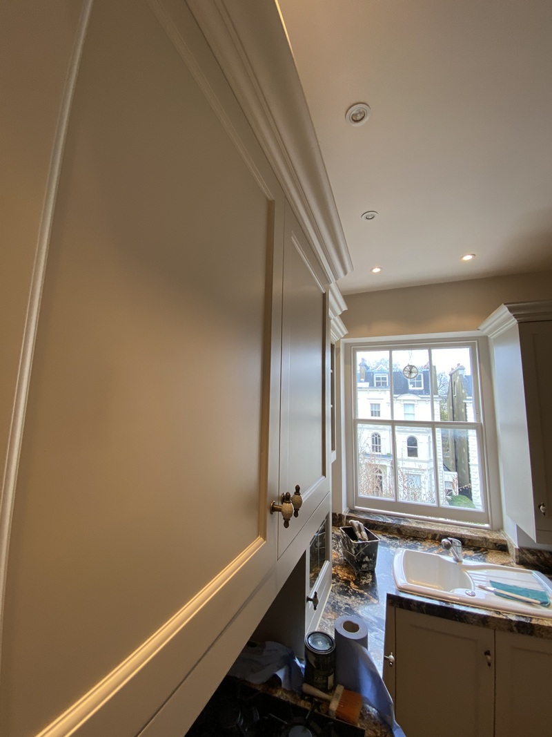 High-end kitchen cabinet refinishing spray and hand-painted kitchen specialist serving NW London