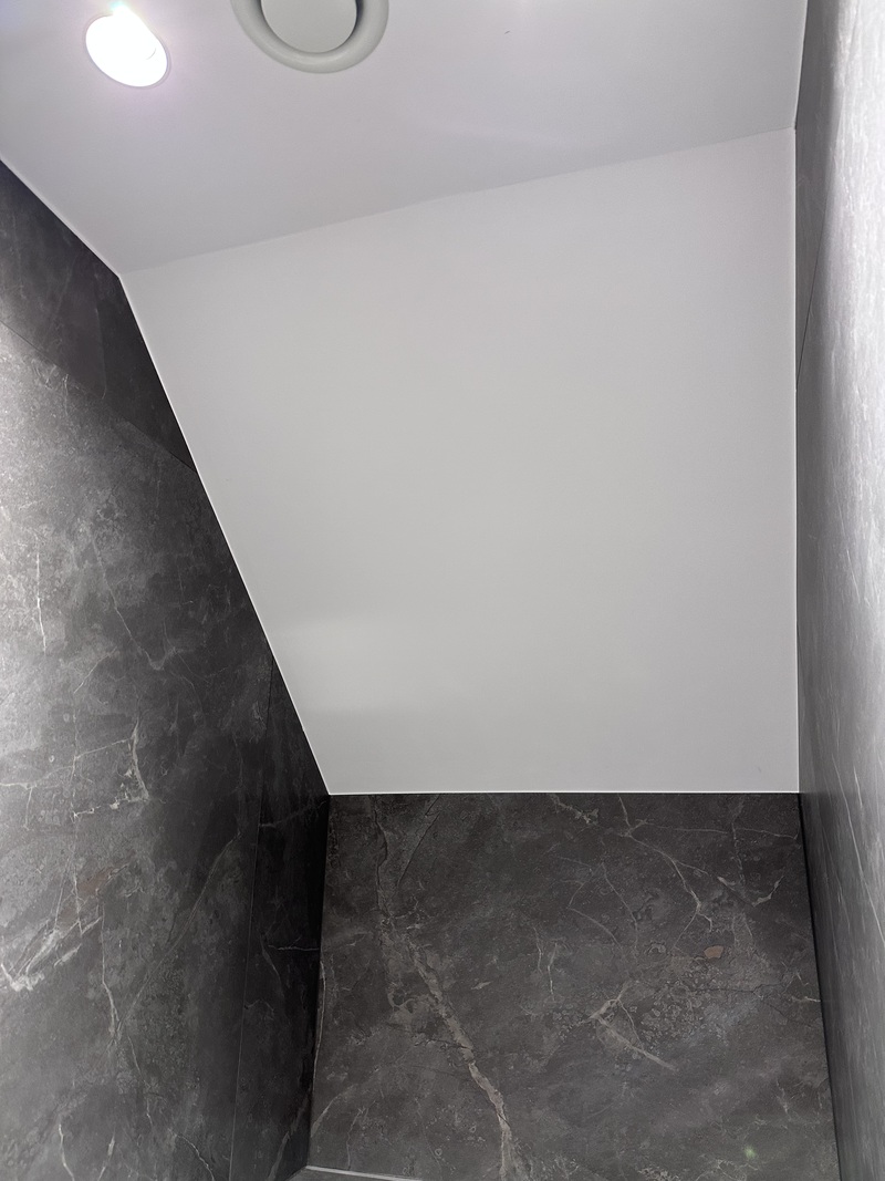 Commercial and residential decorating contractors specializing in premium oil and water-based finishes