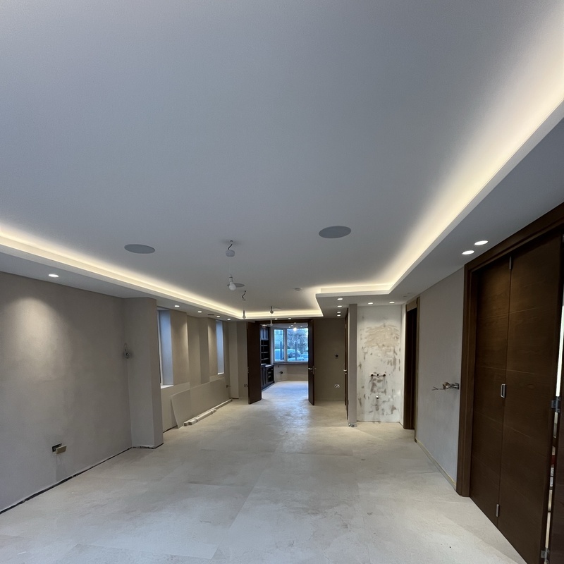 Commercial and residential decorating contractors specializing in premium oil and water-based finishe