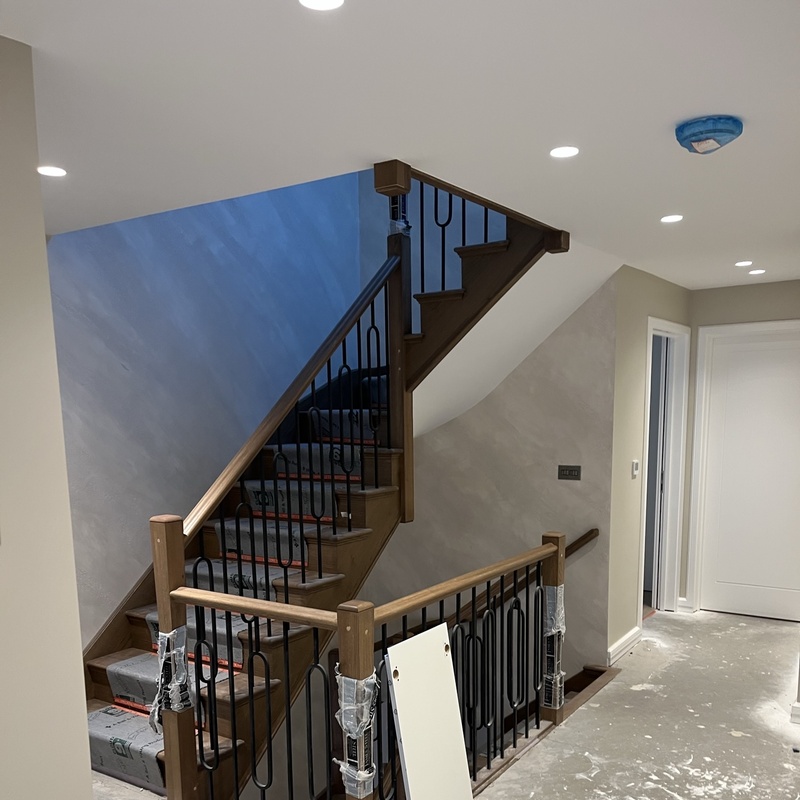 Commercial and residential decorating contractors specializing in premium oil and water-based finishe