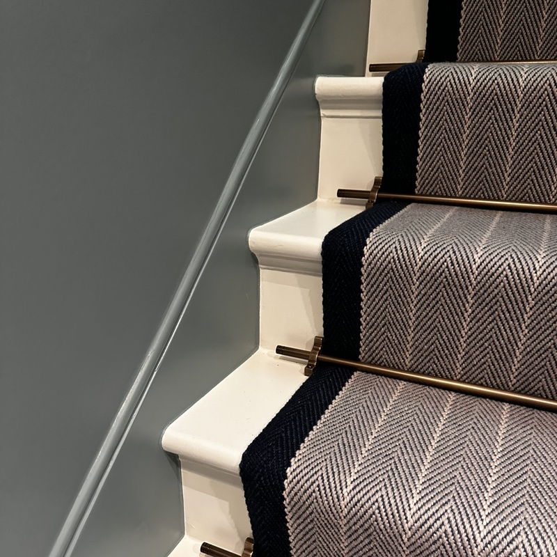 Professional MDF cabinet doors windows frames skirting boards spray painting for bespoke joinery and wardrobes in NW London by Kadeco Interiors.